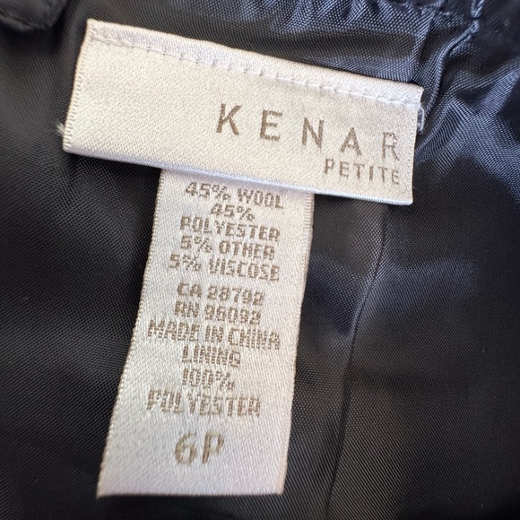 KENAR petite size 6p wool blend miniskirt with zipper accents. Fully lined - Picture 2 of 2